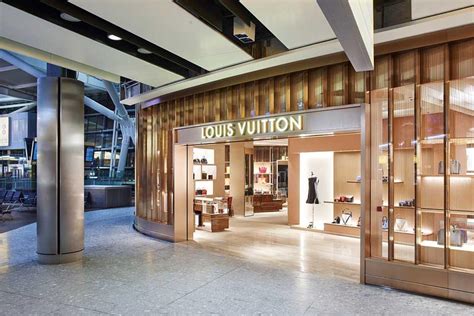 louis vuitton helsinki airport